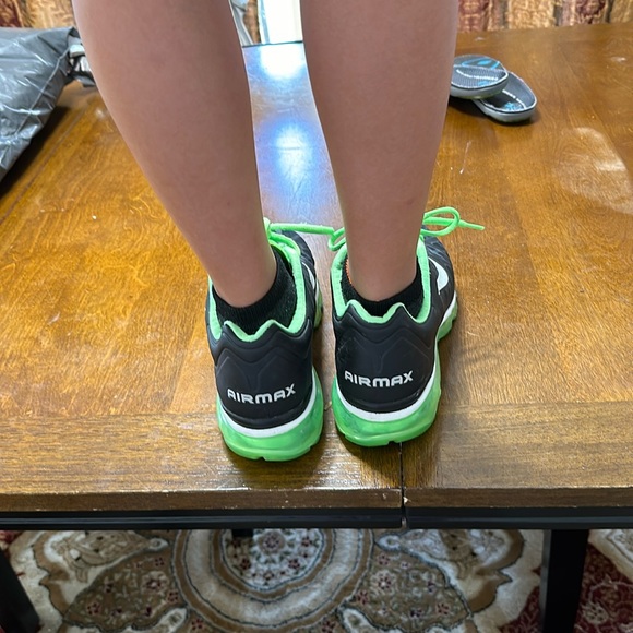 Nike Air Max with Nike + - Picture 8 of 16